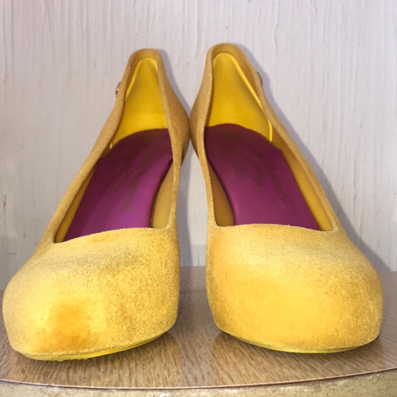 Yellow Vivienne Westwood velvet high heels - Picture 4 of 9